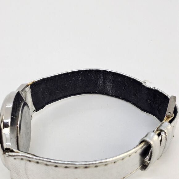 Santa Claus Women's Watch 33MM White Dial Gray Leather Bands New Battery - Picture 13 of 14